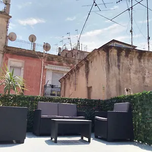 https://mariafrancescas-house.hotels-amalfi.com