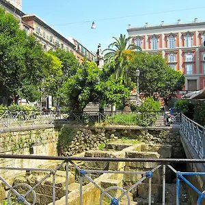 https://casa-margot-naples.hotels-amalfi.com
